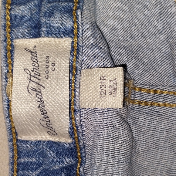 Universal Thread Jean Shorts - Picture 4 of 6